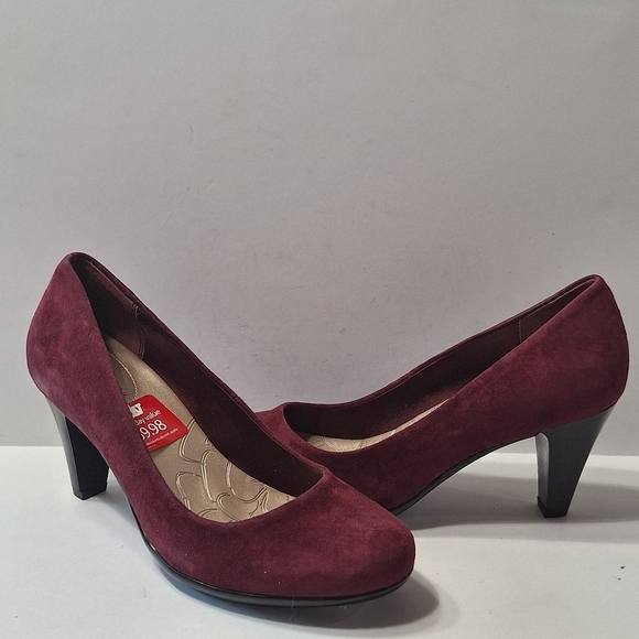 Giani Bernini "NEW" Oxblood Sweets Classic Preppy Faux Suede Heels Size 7 - Picture 1 of 11